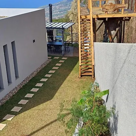 Casa Da Arvore Arco da Calheta (Madeira)